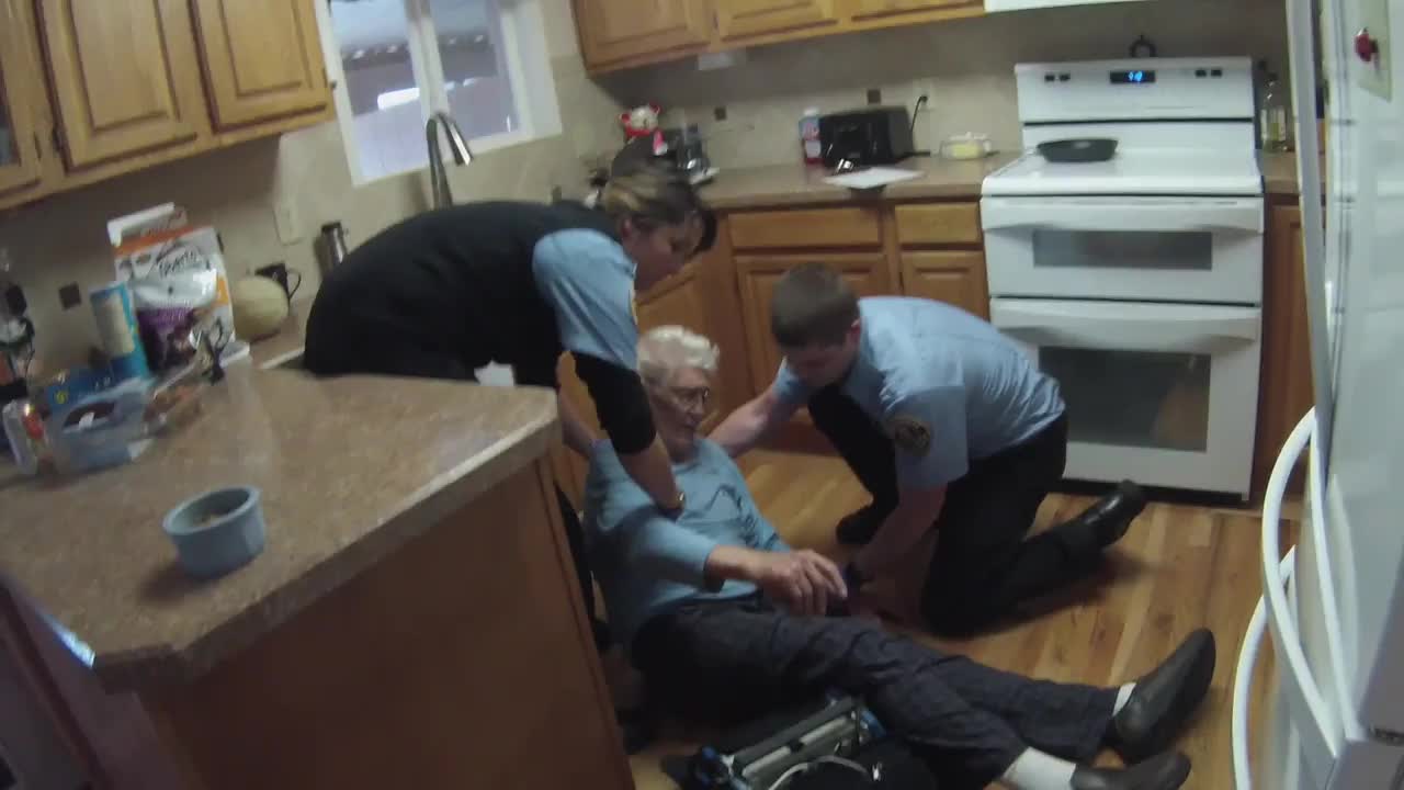 头晕及视物模糊的90岁男士