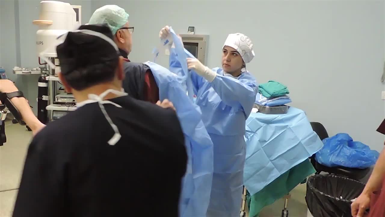 Robot assisted flexible ureteroscopic laser lithotripsy, ..-